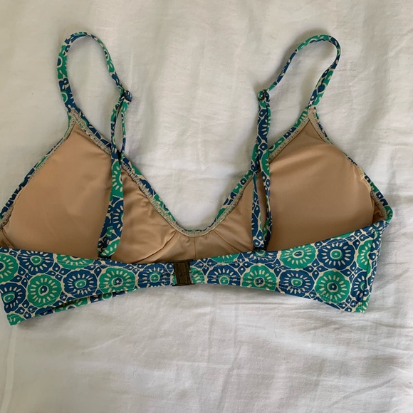 Faherty brand bikini top. - Picture 3 of 6